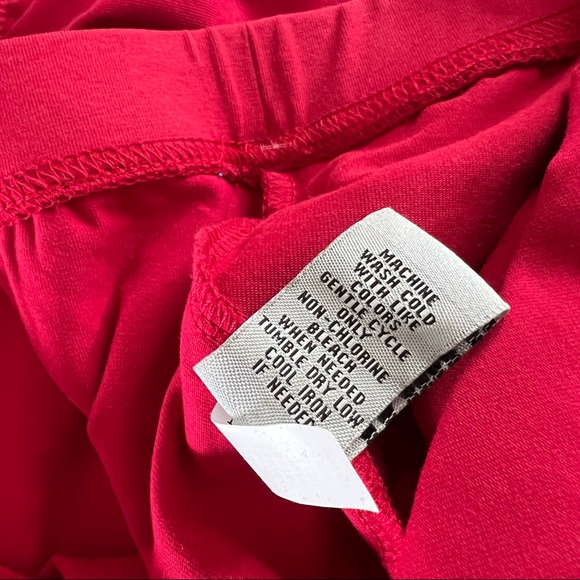 NEW Catherines Suprema Collection Red Capris Plus Size 6X - Picture 5 of 8